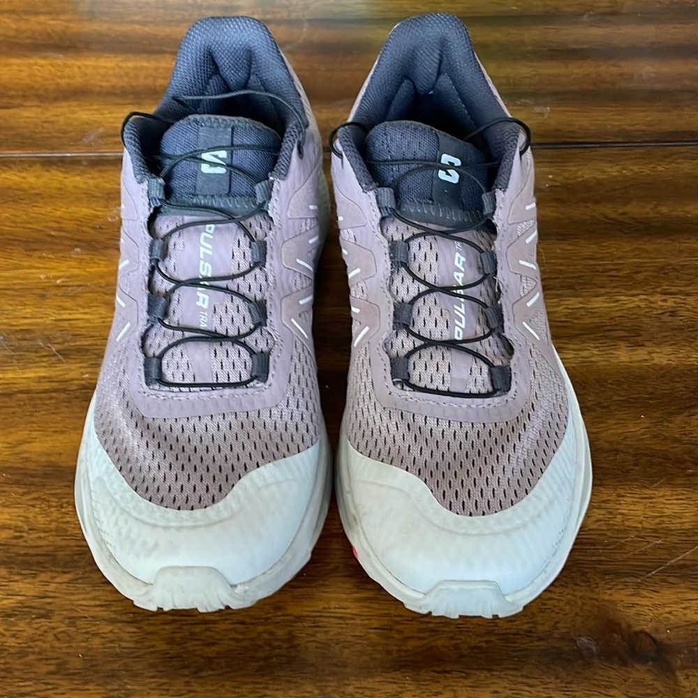 Women’s Salomon running shoes